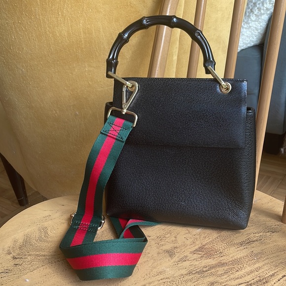Black Bamboo handle Vintage small Gucci purse - Picture 1 of 10